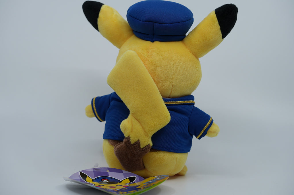 Peluche Pikachu Chef de Gare (Version Uniforme) – Pokémon Center Tokyo 🇯🇵